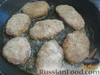 Фото приготовления рецепта: Просто вкусные котлеты - шаг №6
