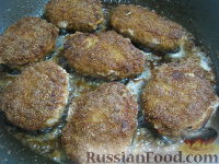 Фото приготовления рецепта: Просто вкусные котлеты - шаг №7
