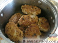 Фото приготовления рецепта: Просто вкусные котлеты - шаг №8
